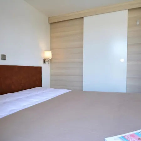 Holiday home Mobil-home Confort 6p, 3 Chambres, 2 Sdb, A 200m, Piscine Chauffee, Fitness, Wifi Gratuit - Fr-1-361a-84 Jullouville-les-Pins