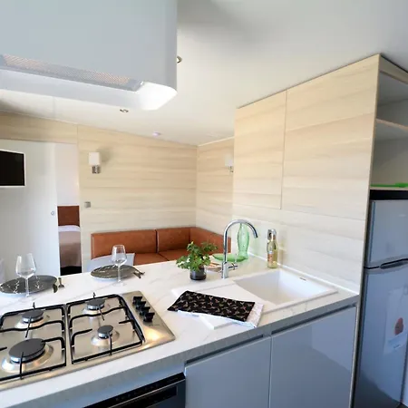 Holiday home Mobil-home Confort 6p, 3 Chambres, 2 Sdb, A 200m, Piscine Chauffee, Fitness, Wifi Gratuit - Fr-1-361a-84 Jullouville-les-Pins