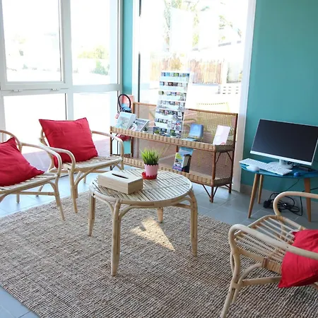 Holiday home Mobil-home Confort 6p, 3 Chambres, 2 Sdb, A 200m, Piscine Chauffee, Fitness, Wifi Gratuit - Fr-1-361a-84