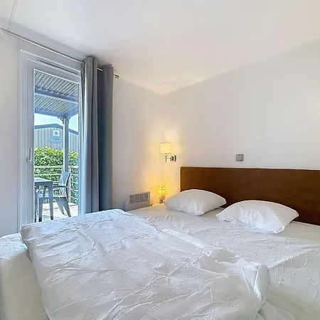 Holiday home Mobil-home Confort 6p, 3 Chambres, 2 Sdb, A 200m, Piscine Chauffee, Fitness, Wifi Gratuit - Fr-1-361a-84