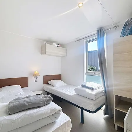 Mobil-home Confort 6p, 3 Chambres, 2 Sdb, A 200m, Piscine Chauffee, Fitness, Wifi Gratuit - Fr-1-361a-84