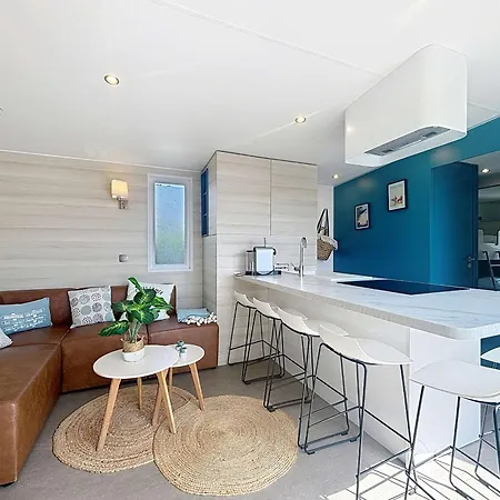 Mobil-home Confort 6p, 3 Chambres, 2 Sdb, A 200m, Piscine Chauffee, Fitness, Wifi Gratuit - Fr-1-361a-84 * Jullouville-les-Pins